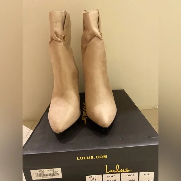 Brand New Suede Boots - Picture 3 of 4